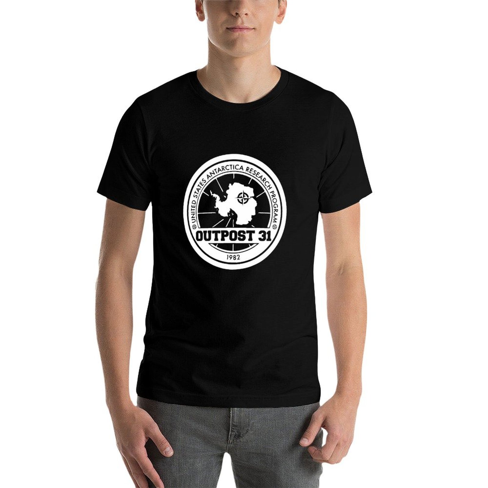 Outpost 31 Logo MERCHANDISE T- - Anime Merchandise T-Shirts recensione e prezzo